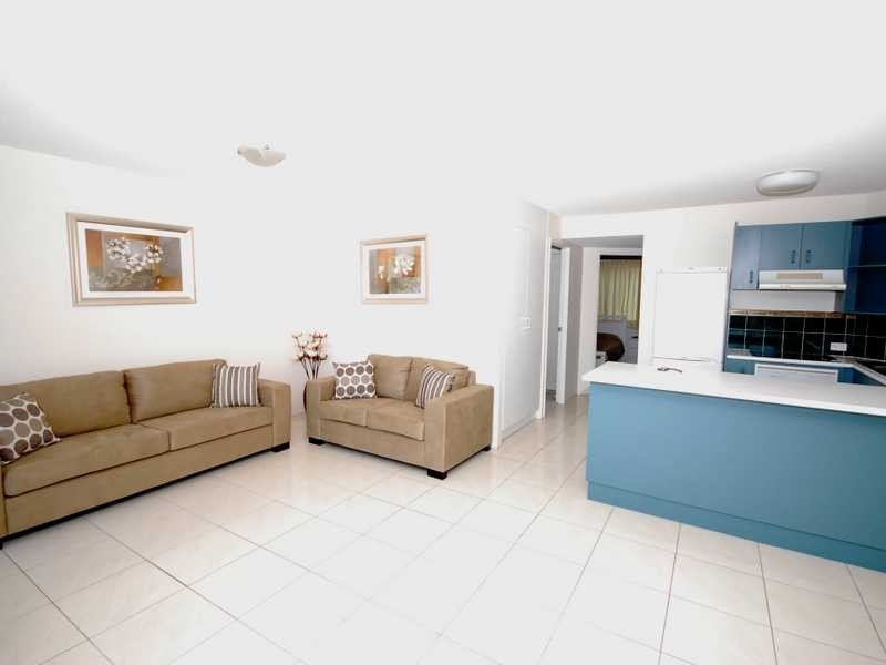 Unit 3/112 River Esplanade, Mooloolaba QLD 4557