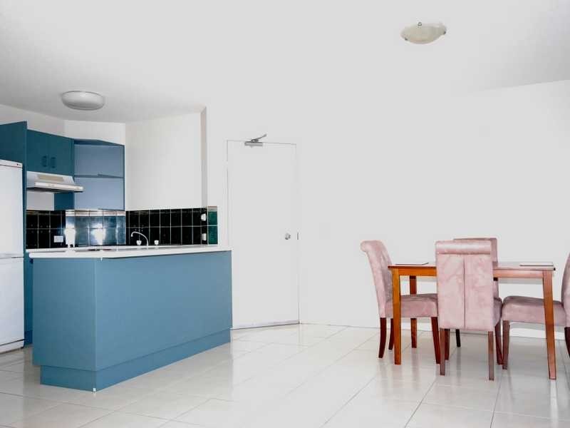 Unit 3/112 River Esplanade, Mooloolaba QLD 4557