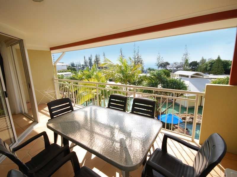 Unit 423/180 Alexandra Parade, Alexandra Headland QLD 4572