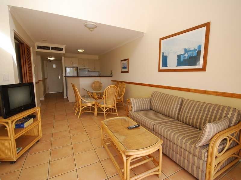 Unit 423/180 Alexandra Parade, Alexandra Headland QLD 4572