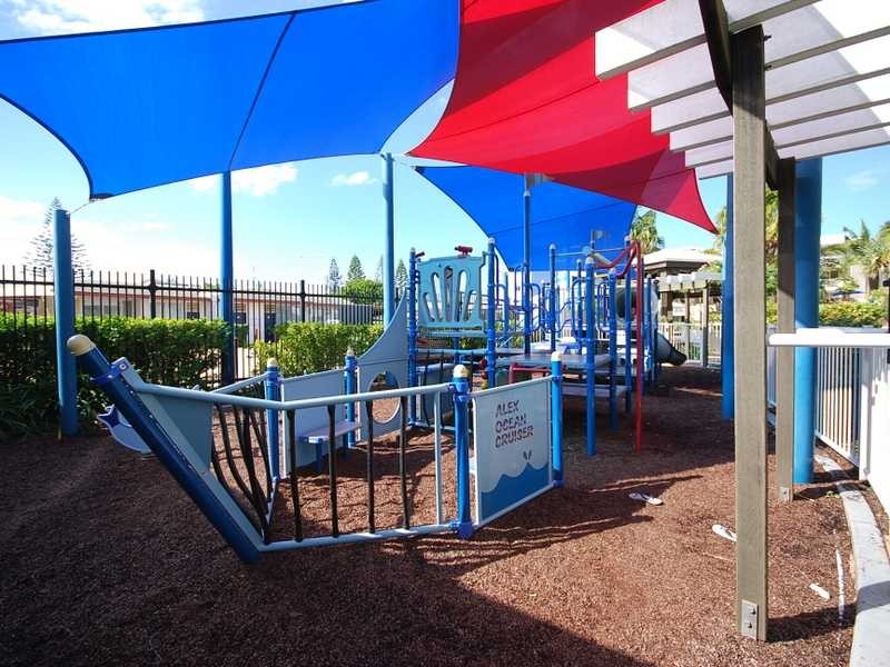 Unit 423/180 Alexandra Parade, Alexandra Headland QLD 4572