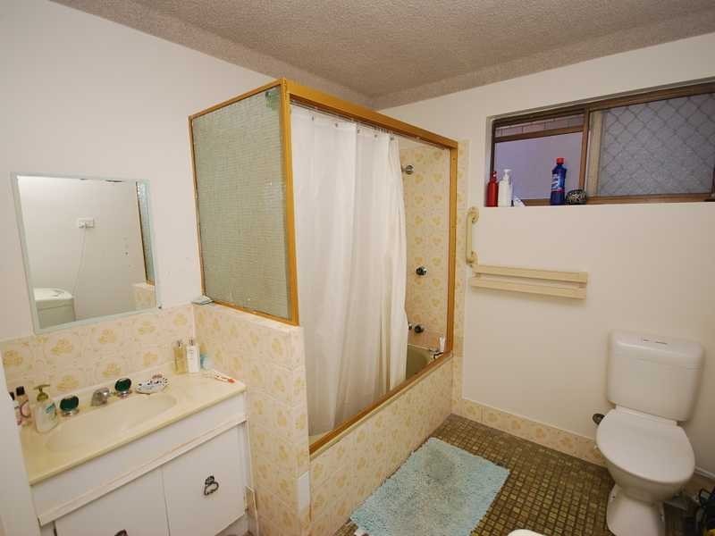 Unit 1/23 Barooga Crescent, Mooloolaba QLD 4557