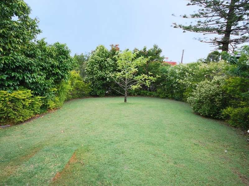 Alexandra Headland QLD 4572
