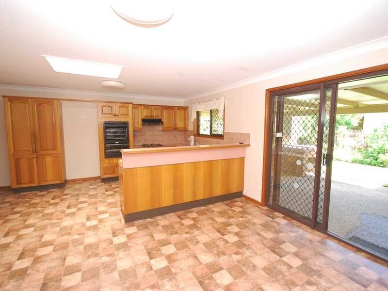 24 Bangalow St, Minyama QLD 4575