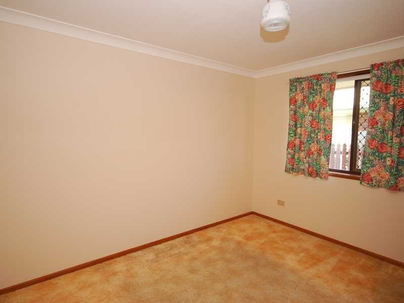 24 Bangalow St, Minyama QLD 4575