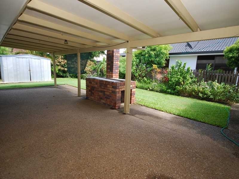 24 Bangalow St, Minyama QLD 4575
