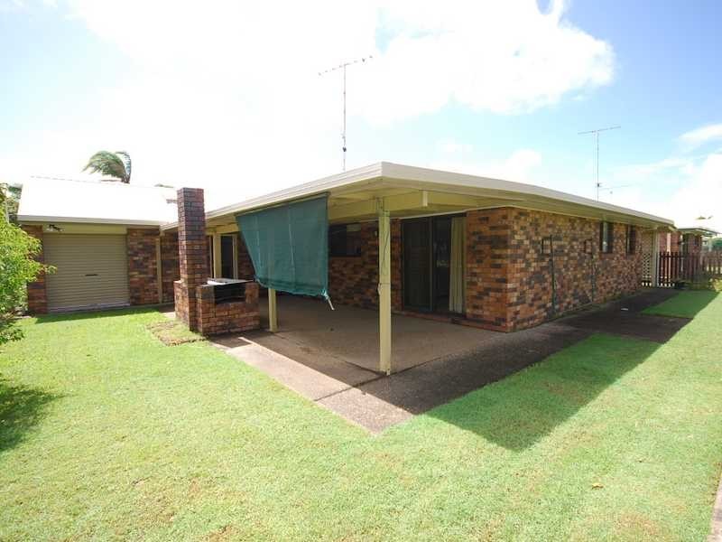 24 Bangalow St, Minyama QLD 4575
