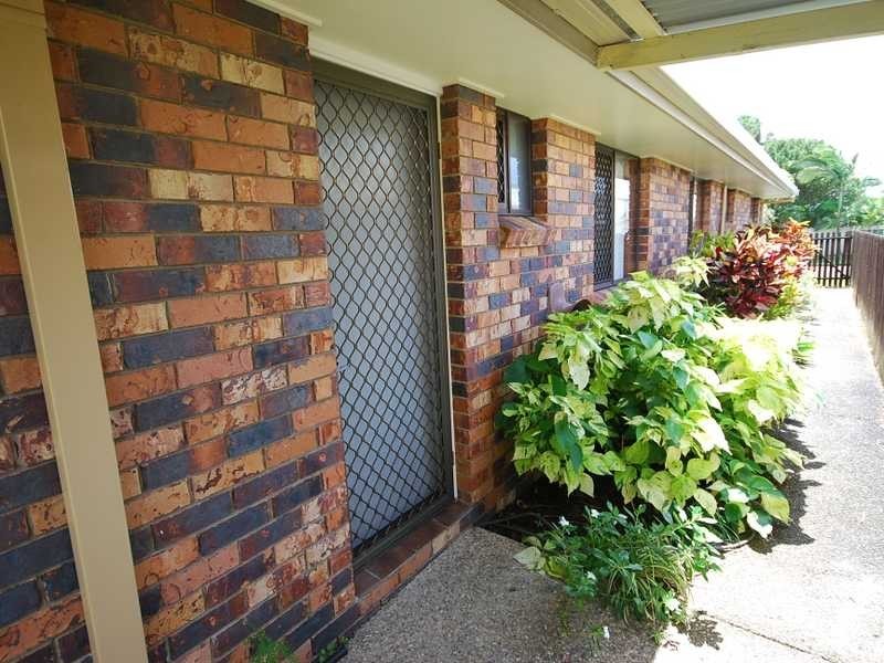 24 Bangalow St, Minyama QLD 4575