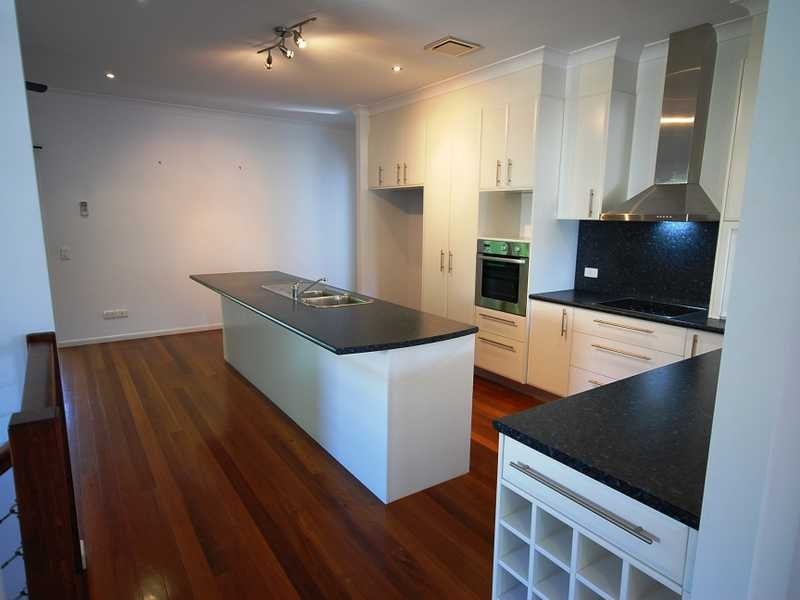 Alexandra Headland QLD 4572