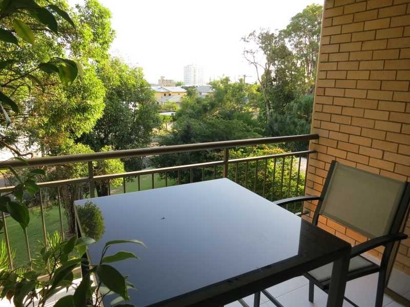 Alexandra Headland QLD 4572