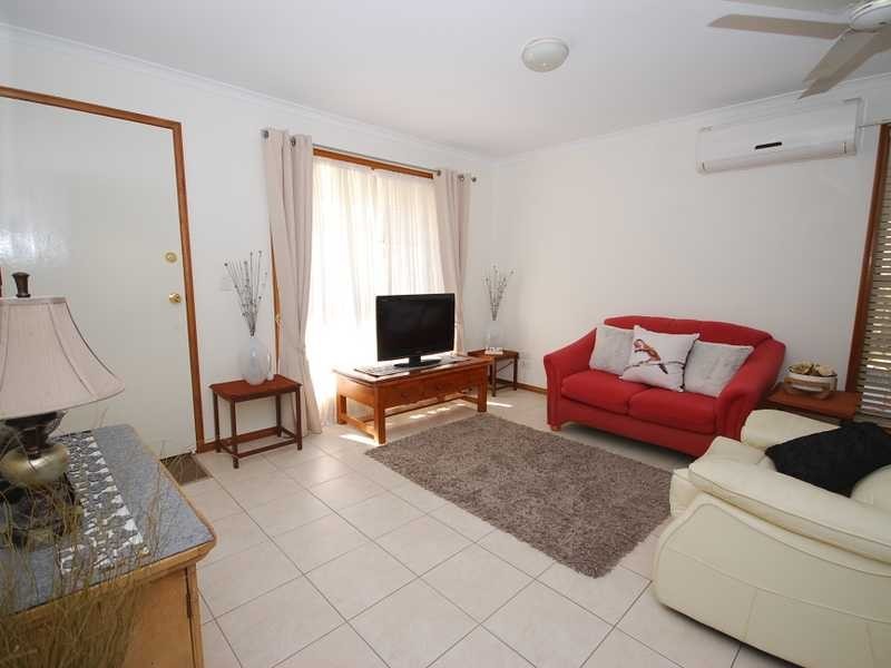 6 Stephenson Place, Monkland QLD 4570