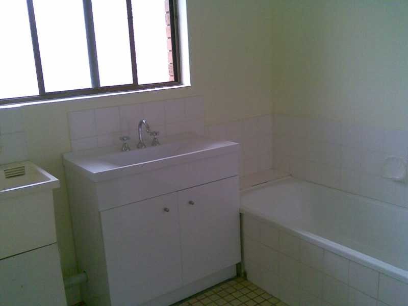 Unit 4/16 Pangarinda Place, Mooloolaba QLD 4557