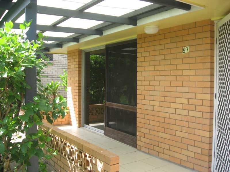 97 Palm Drive, Mooloolaba QLD 4557