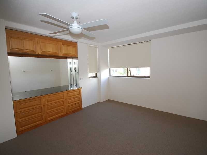 Unit 4/84 Parkyn Parade, Mooloolaba QLD 4557