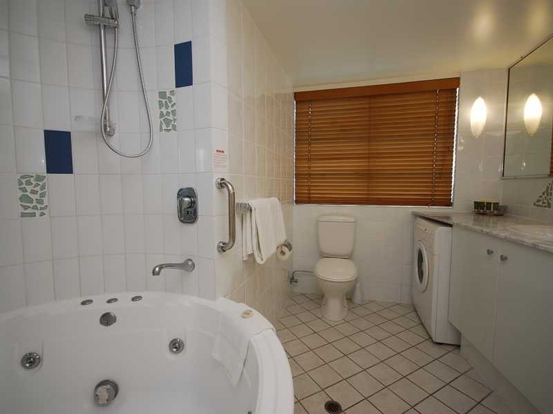 Unit 615/121 Mooloolaba Esplanade, Mooloolaba QLD 4557