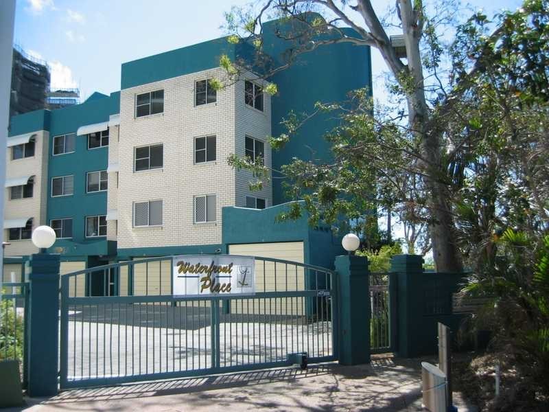 Unit 3/2 Duporth Avenue, Maroochydore QLD 4558