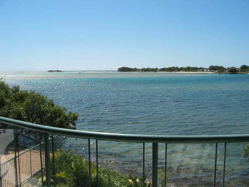 Unit 3/2 Duporth Avenue, Maroochydore QLD 4558