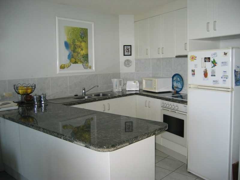 Unit 3/2 Duporth Avenue, Maroochydore QLD 4558