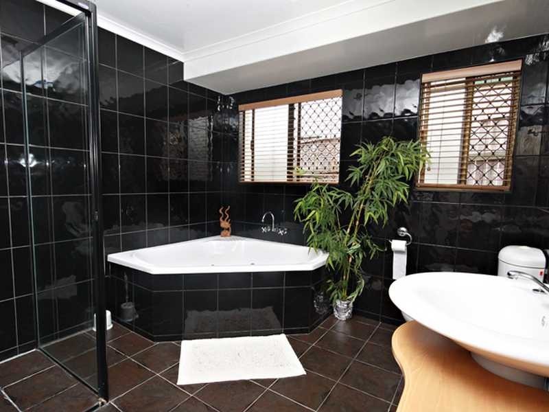 11 Cooinda Crescent, Maroochydore QLD 4558