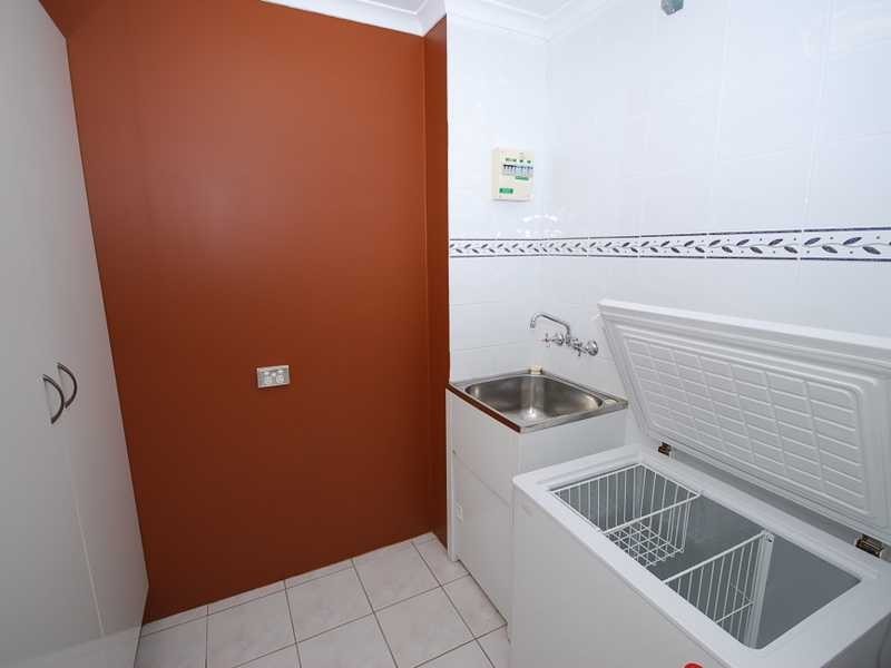 Unit 1/72 Tantula Road West, Alexandra Headland QLD 4572