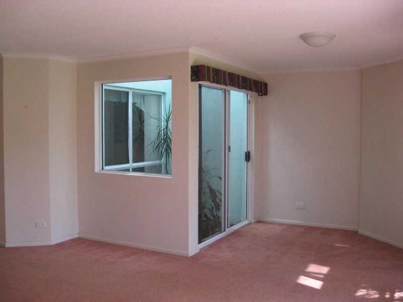 Unit 5/24-26 Tarcoola Avenue, Mooloolaba QLD 4557