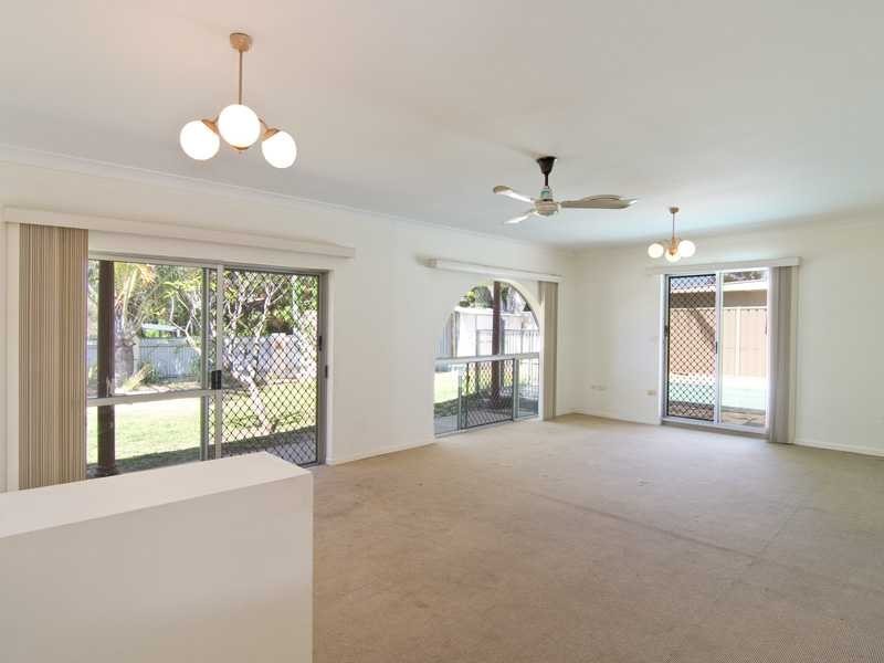 40 Brentwood Avenue, Mooloolaba QLD 4557