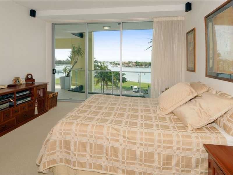 Unit 11/82 River Esplanade, Mooloolaba QLD 4557