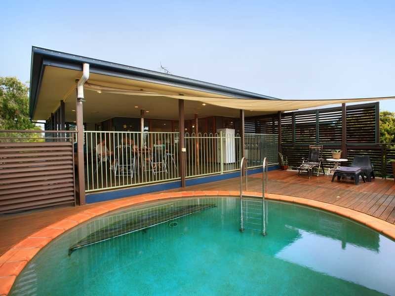 18 Oomoo St, Buddina QLD 4575