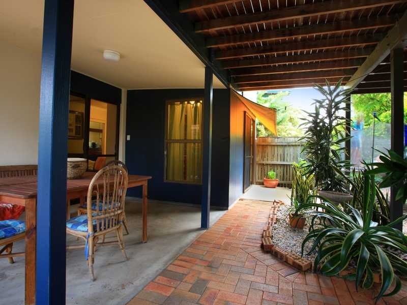 18 Oomoo St, Buddina QLD 4575