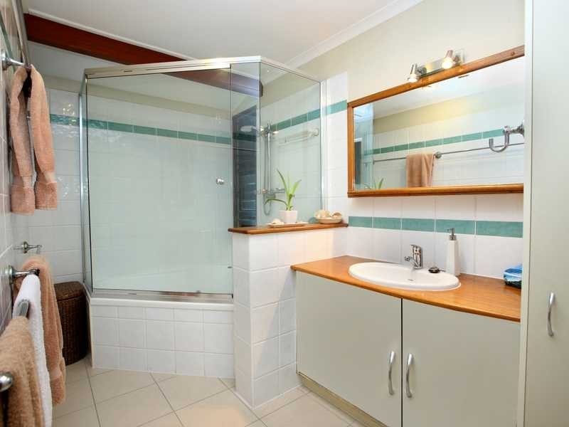 18 Oomoo St, Buddina QLD 4575