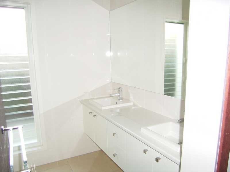 4 Flindersia Place, Mountain Creek QLD 4557