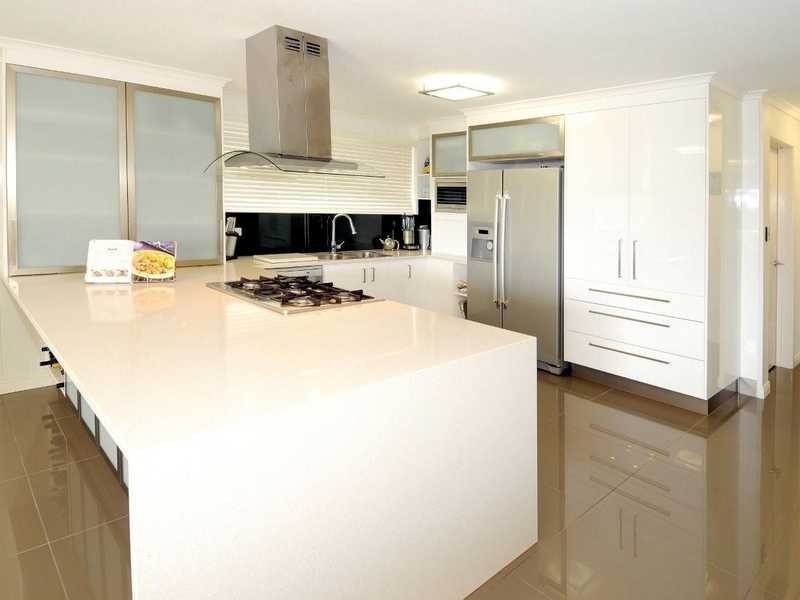 2/33 Yakola Parade, Alexandra Headland QLD 4572