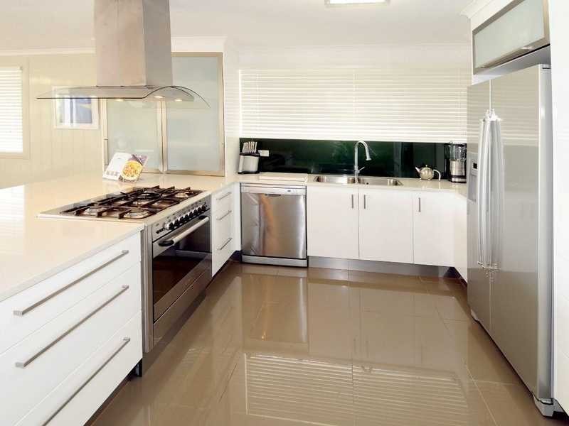 2/33 Yakola Parade, Alexandra Headland QLD 4572