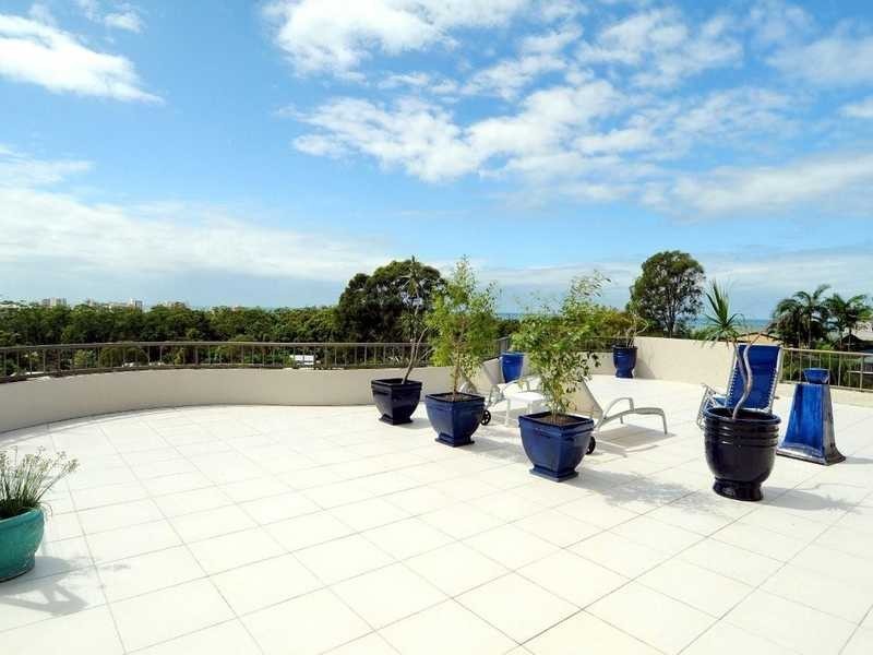 2/33 Yakola Parade, Alexandra Headland QLD 4572