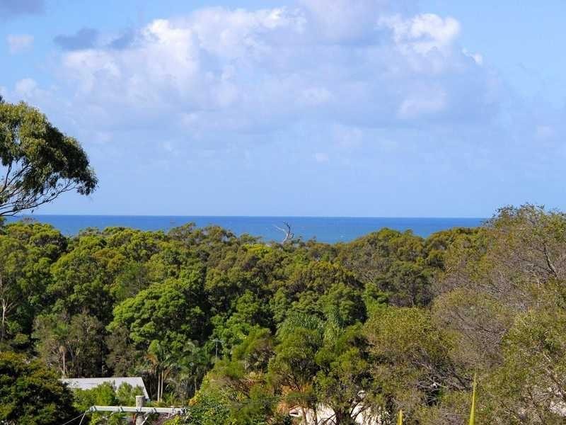 2/33 Yakola Parade, Alexandra Headland QLD 4572