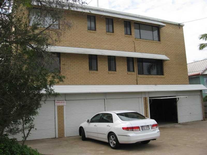 Unit 2/30 Goonawarra Drive, Mooloolaba QLD 4557