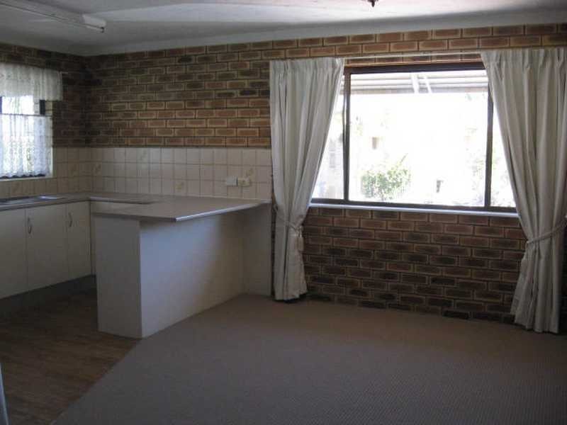 Unit 2/30 Goonawarra Drive, Mooloolaba QLD 4557