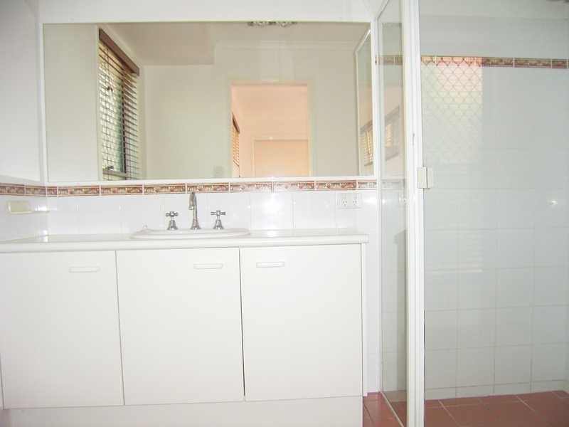 Unit 1/2 Camphor Court, Mooloolaba QLD 4557