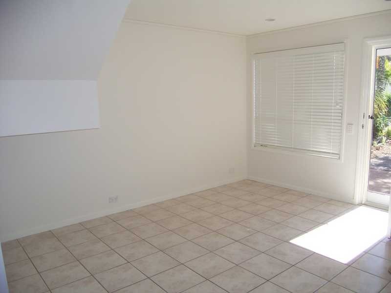 Unit 10/1 Poinsettia Court, Mooloolaba QLD 4557