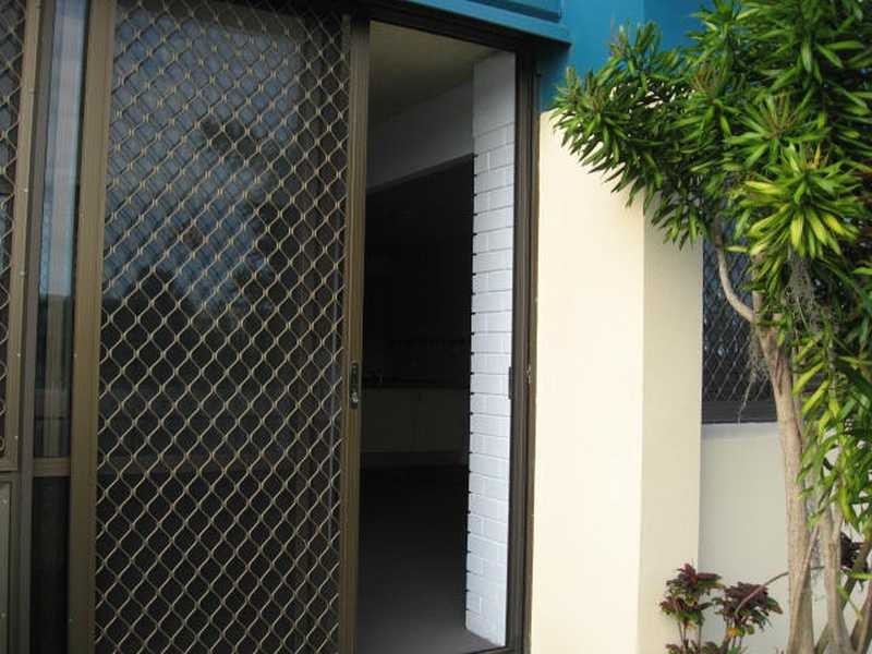 Unit 2/11 Pangarinda Place, Mooloolaba QLD 4557