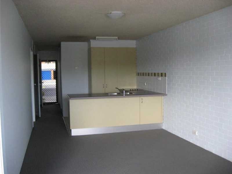 Unit 2/11 Pangarinda Place, Mooloolaba QLD 4557