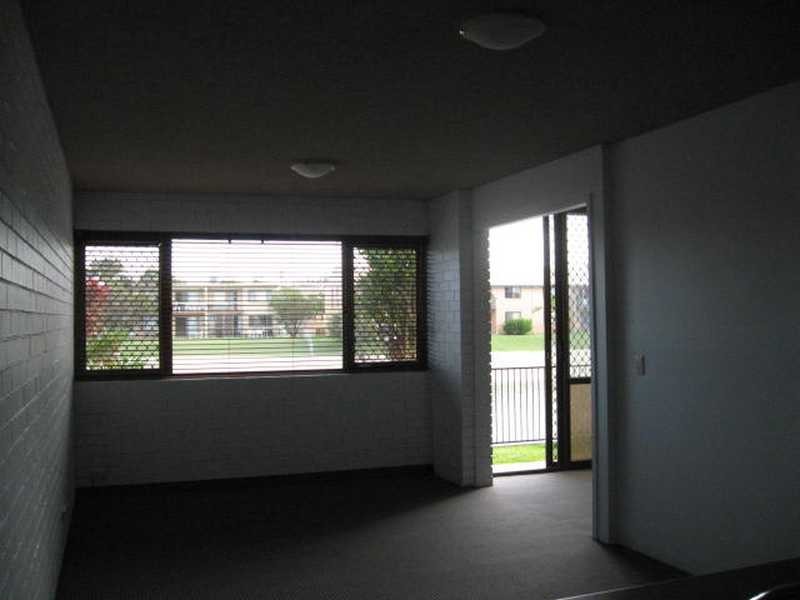 Unit 2/11 Pangarinda Place, Mooloolaba QLD 4557