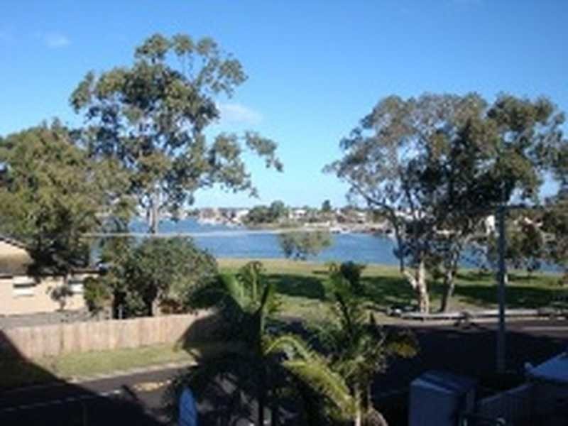 Unit 5/100 River Esplanade, Mooloolaba QLD 4557
