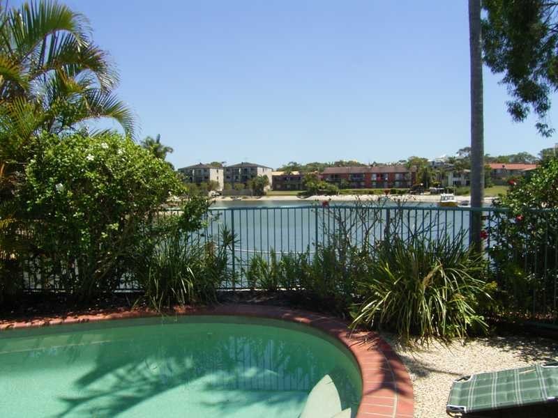 Unit 4/24 Tarcoola Avenue, Mooloolaba QLD 4557