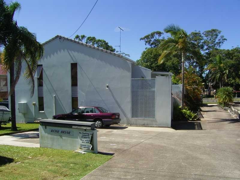Unit 2/16 Blanck Street, Maroochydore QLD 4558