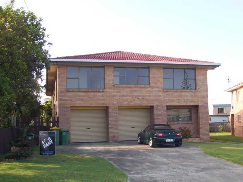 12 Oomoo Street, Buddina QLD 4575