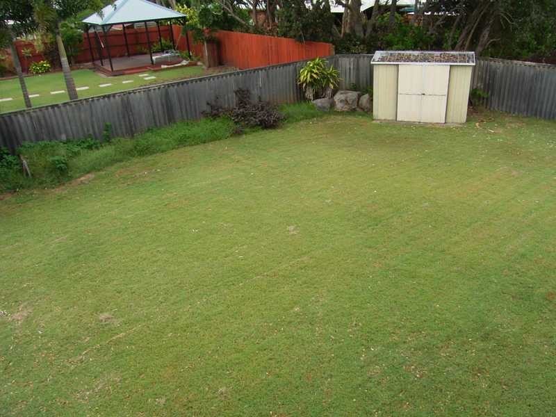 3 Saleng Cres, Warana QLD 4575
