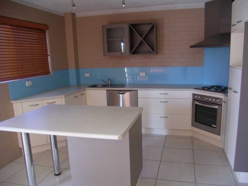 Unit 1/24 Akeringa Place, Mooloolaba QLD 4557