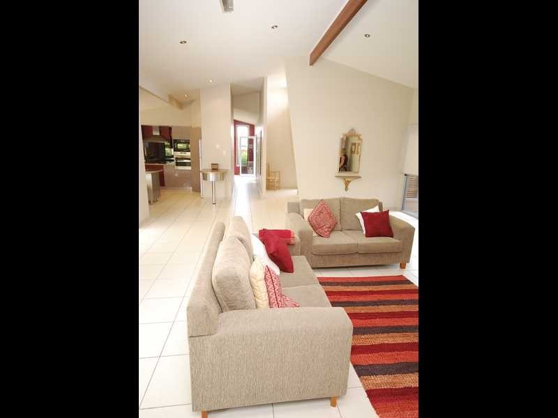 6 St Lucia Crescent, Parrearra QLD 4575