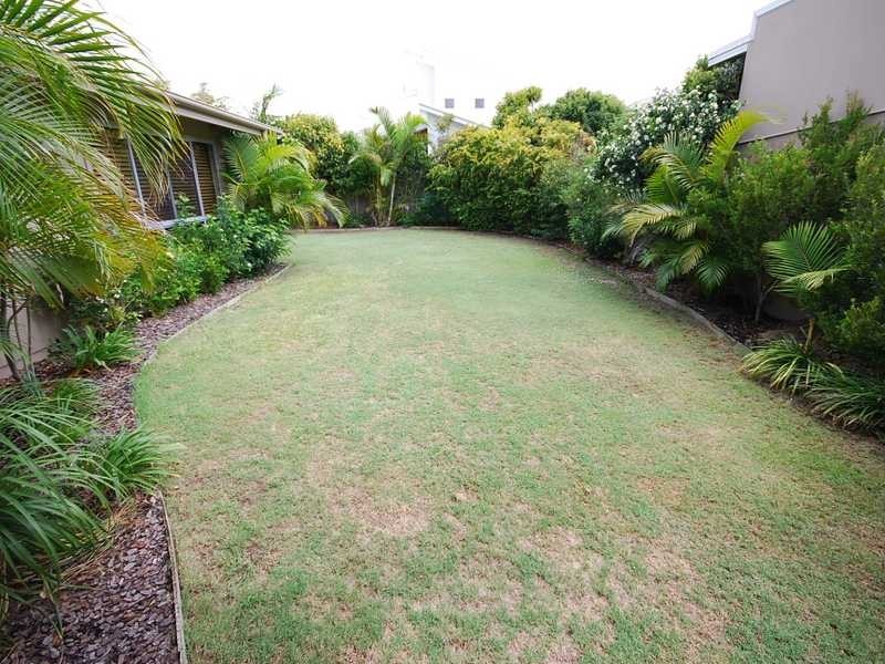 6 St Lucia Crescent, Parrearra QLD 4575